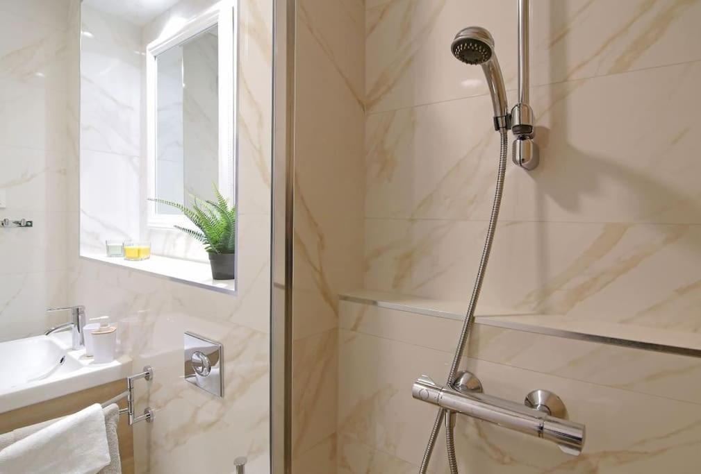 Studio Apartman Karlita 斯拉诺 外观 照片